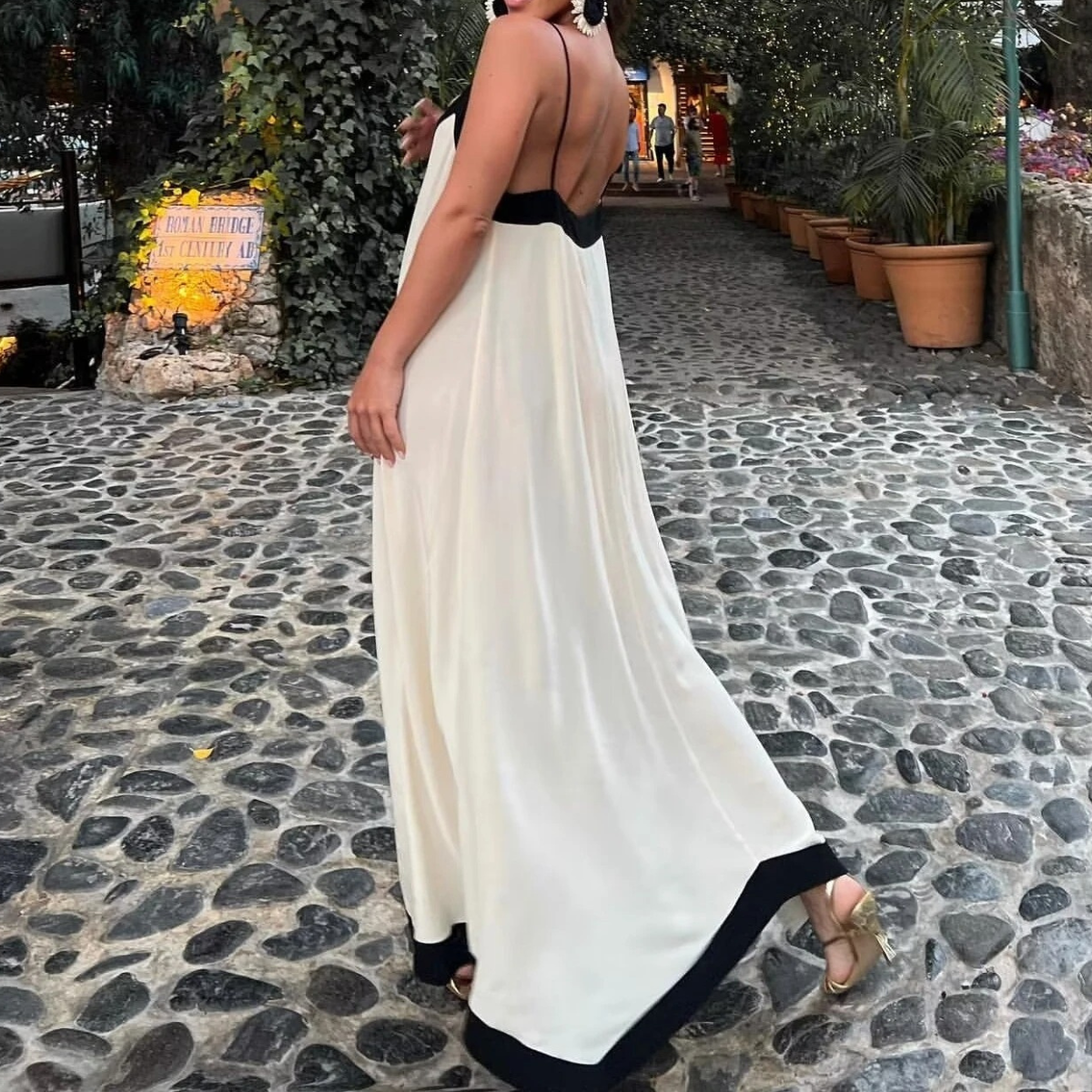 Mélanie | Chic Flowing Dress