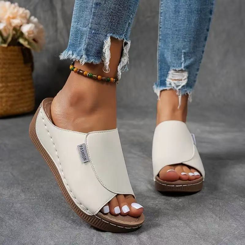 Jade | Comfortable Slides With Arch Support