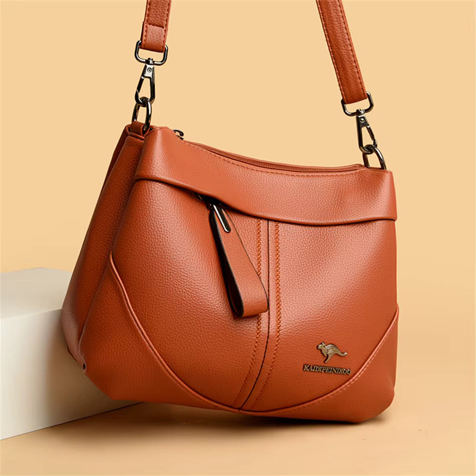 Savine | Soft Messenger Bag